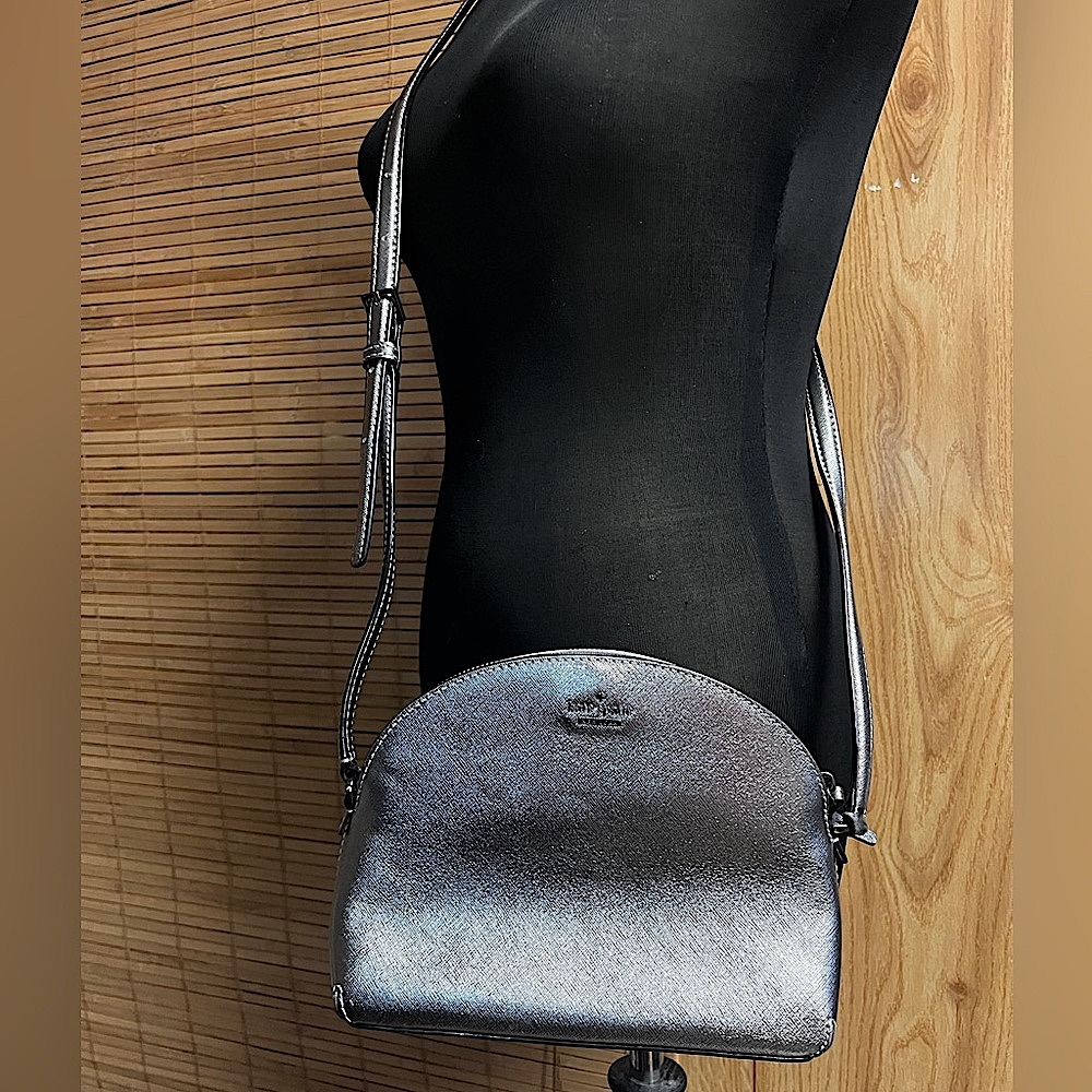 METALLIC SILVER LEATHER KATE SPADE CROSSBODY